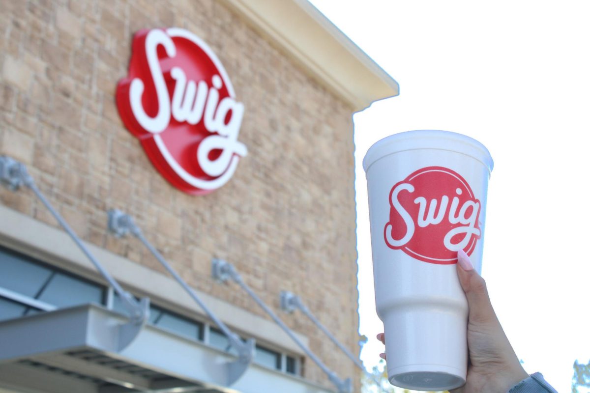 Swig came to the local area a week ago, with the Coppell location holding its grand opening on Oct. 3-4. It’s safe to say that my usual 30 minute drive to Swig becoming just 10 minutes could be the best yet also the worst thing to happen to me. 